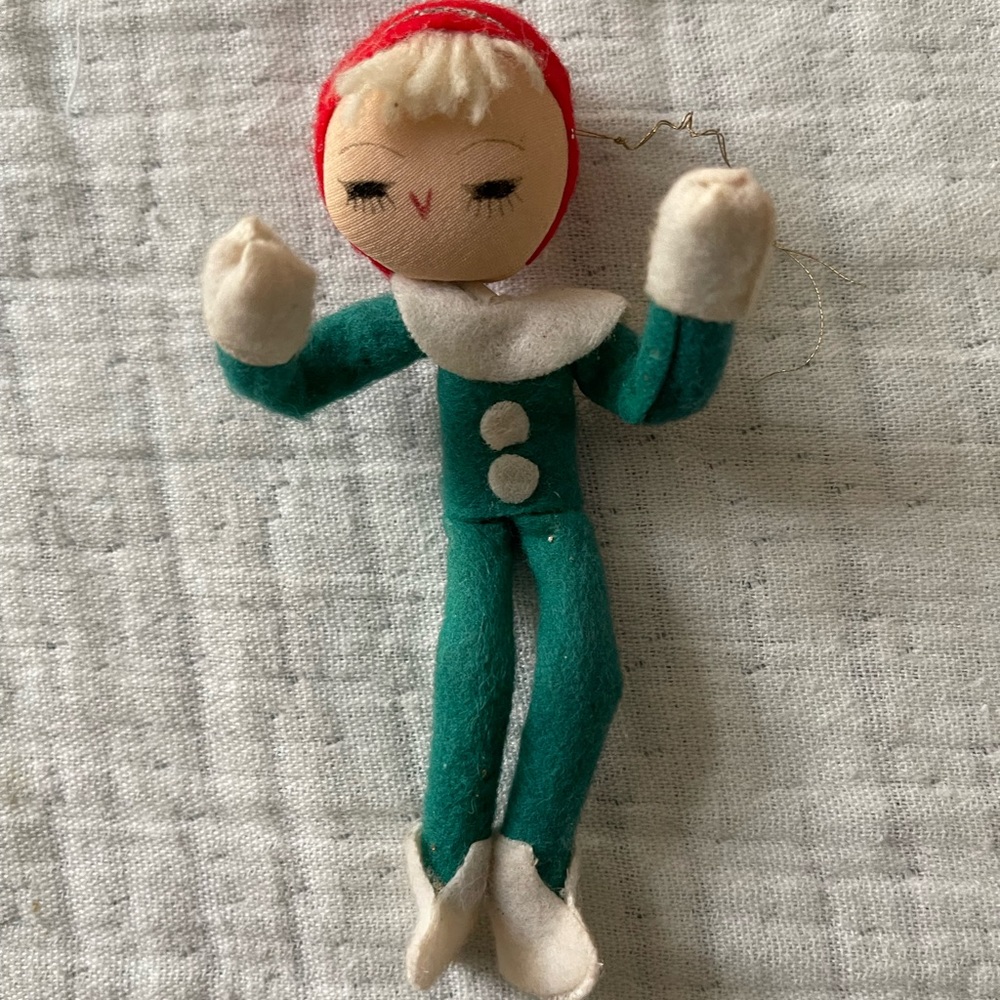 One vintage felt elf green made in Japan 1950s-1960s